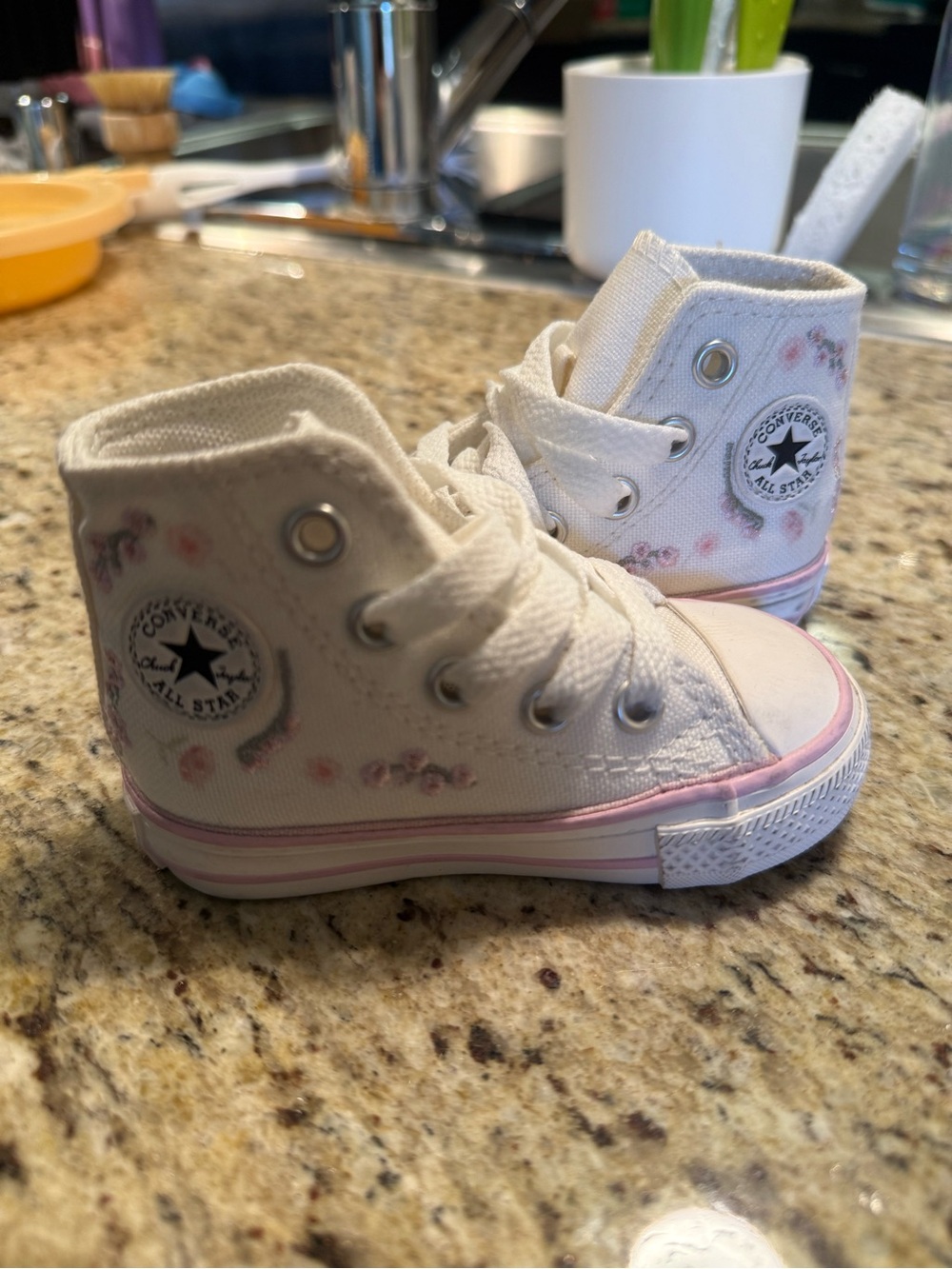 Converse High tops Infant size 4